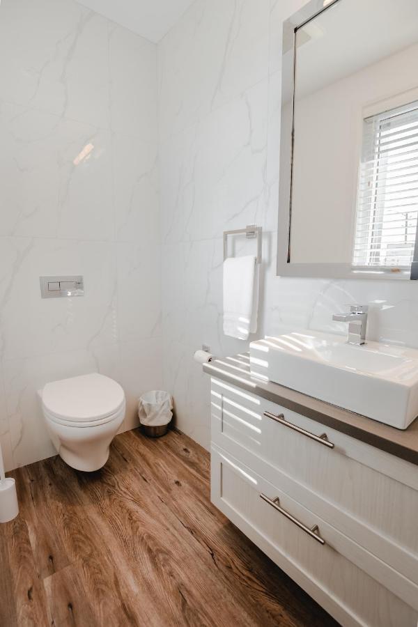 Feonho - Modern 2-Bedroom Central Apartment คอร์นวอลล์ ภายนอก รูปภาพ